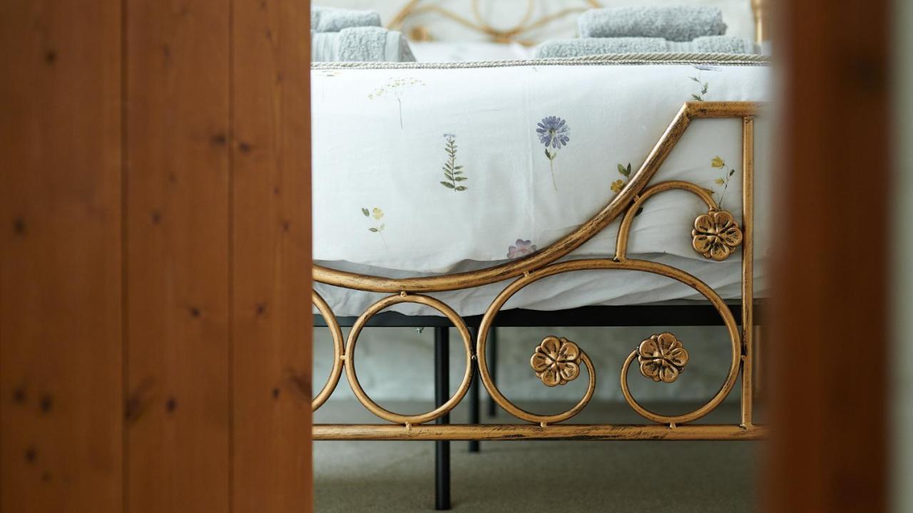 Hawthorn Cottage Уиг Экстерьер фото